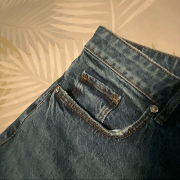 LOFT - Distressed Stretched Denim Jeans With Cut Outs Sz 16 - Picture 2 of 5